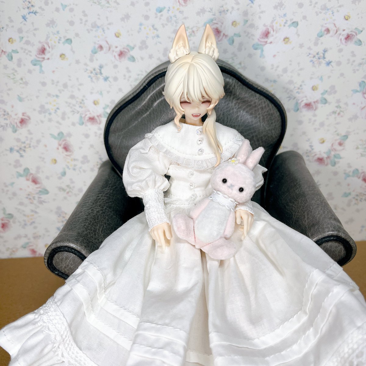 Ruru_kamiru's tweet photo. シチリアベース1\8ドールサイズドレスができました!
小さくて難しかったですがなんとか形に出来て良かったです。
#tinyQueen
#シチリアの追憶 https://t.co/1waI1ngeyE