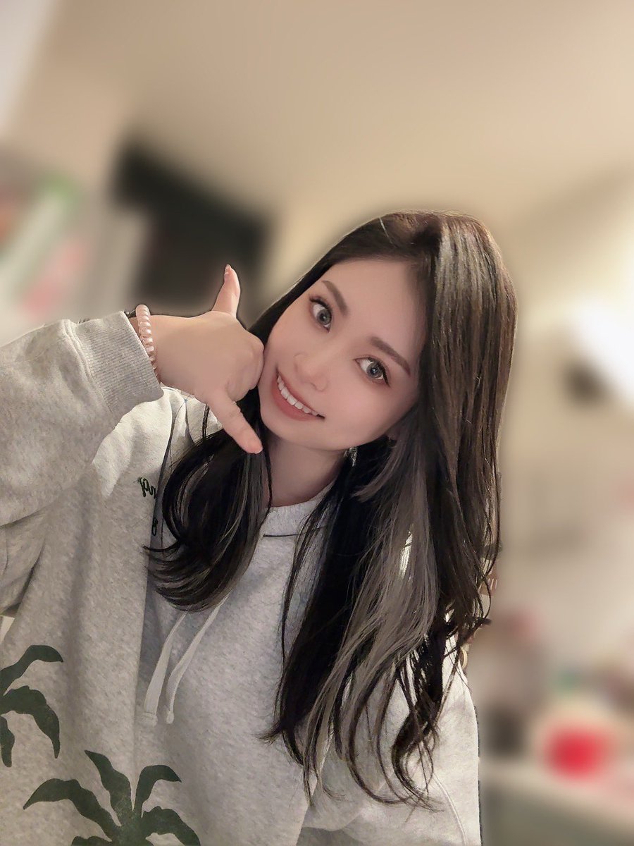 1zujyo10's tweet photo. おはよー🫶
良い感じに髪セットしてもらえたから写真いっぱい撮った 先週の₍ᐢ › ༝ ‹ ᐢ₎ https://t.co/l5WuMDczXR