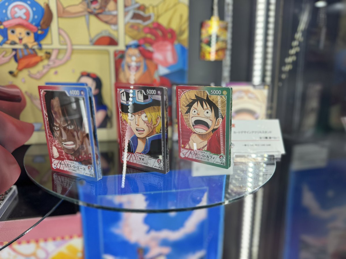 ワンピースグッツ＆ケースセット 一番くじワンピース ONE PIECE CARD GAME フィギュアはこんな感じ！手