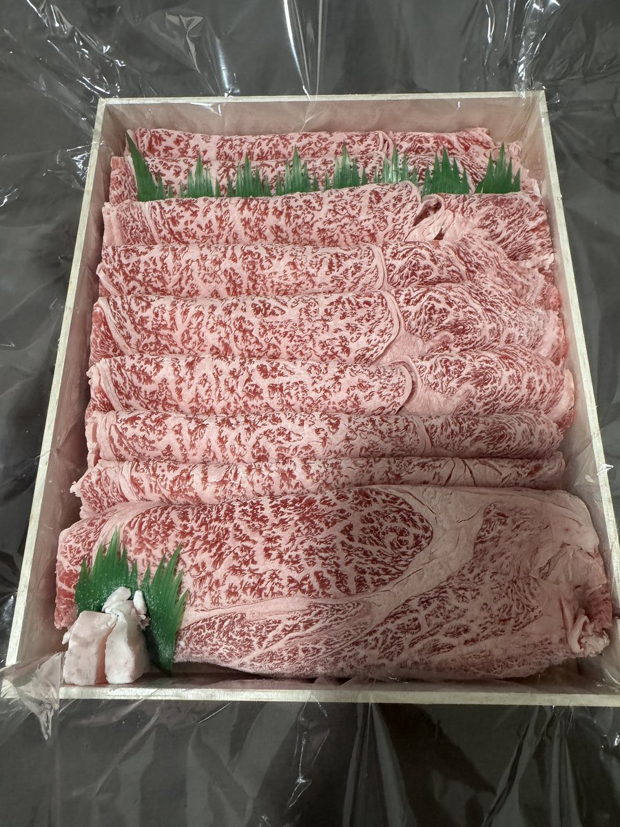HollowOneGo's tweet photo. 忘れた頃にやってきた

どうやって食べよう🤔 https://t.co/5SLhzuzVq9