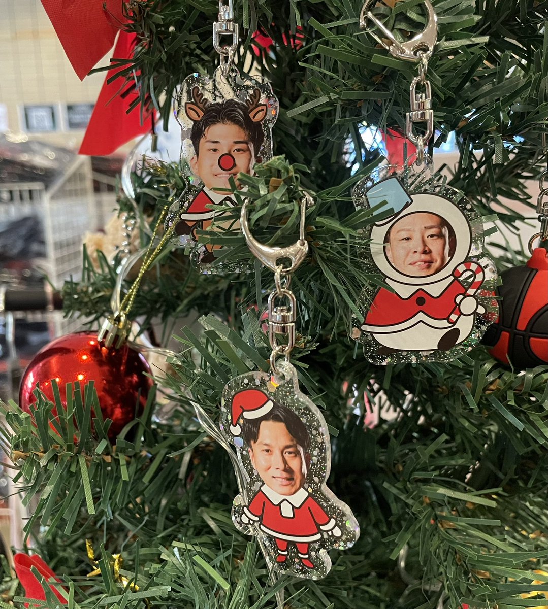 グッズ情報🛒】 「シークレットクリスマスキーホルダー（キラキラ