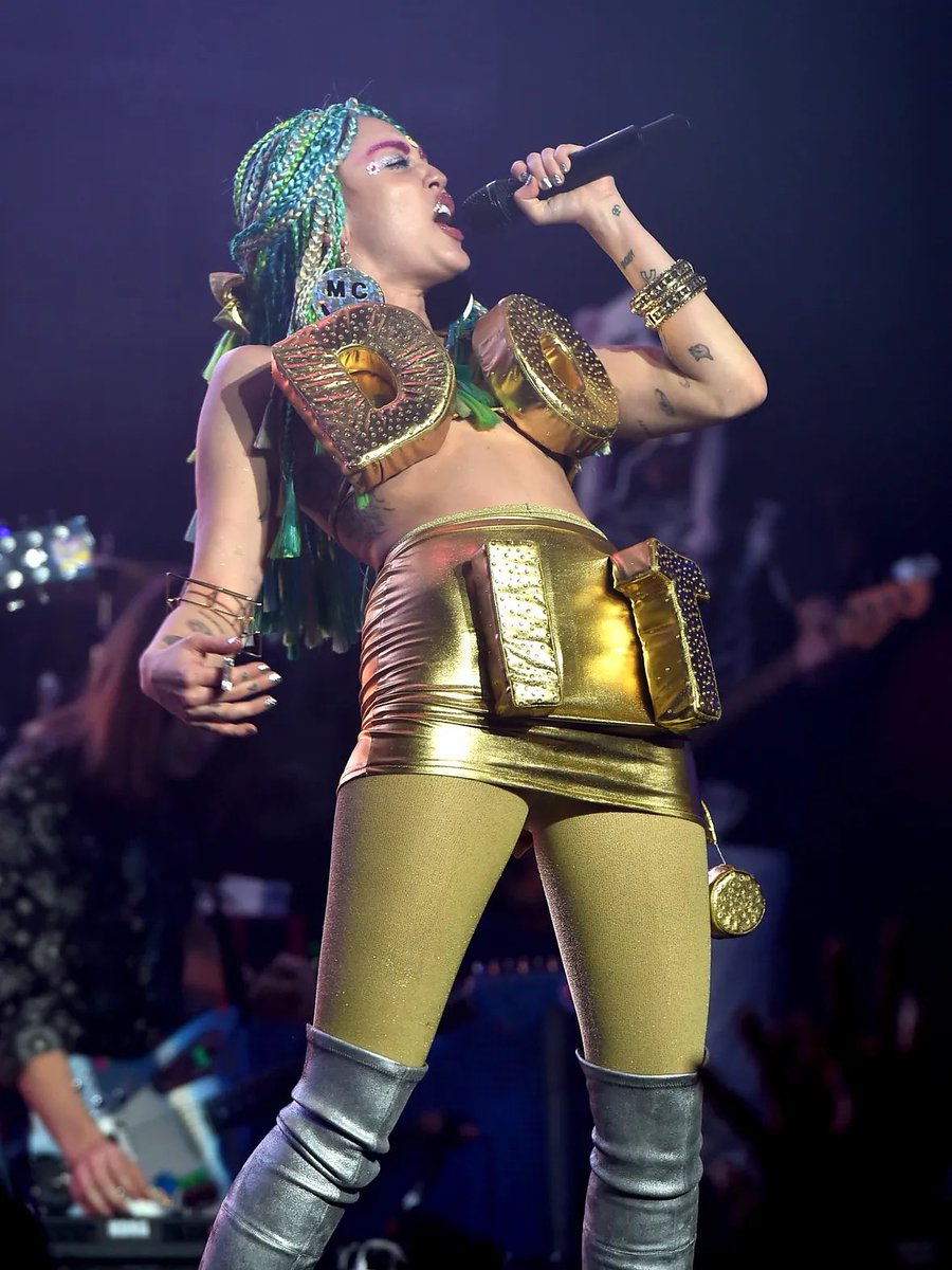 miley cyrus archive tweet media