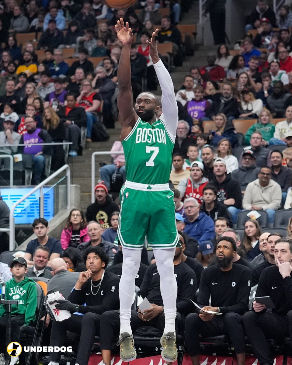 UnderdogNBA's tweet image. Jaylen Brown this month (6 games):

32.7 PPG
6.7 RPG
5.7 APG
53.6% FG
43.3% 3PT