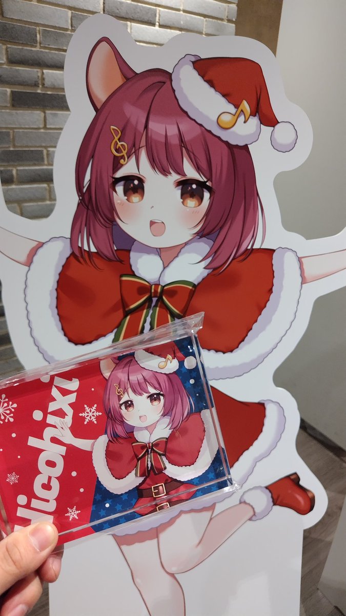 わぁぁああ！！！！！🥹🥹🥹✨ 来てくれてグッズまで！！！ GETして