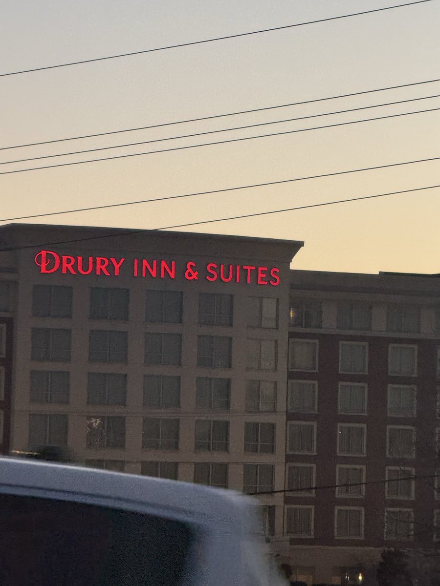 JrTerrana's tweet photo. @JoeFortunatoBSB @BlueshirtBanter Does anyone score in this hotel https://t.co/SUTeCi0Hq5