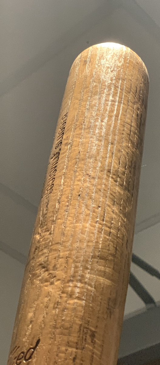 CollectingByJoe's tweet image. Hammered Hank Closeup. Sometimes, it can be difficult to find Aaron game-used bats with outstanding barrel use. This 1965-68 example, currently ⁦@Heritage_Sport⁩ ⁦@HeritageAuction,⁩ is peppered with seam impressions and ball marks. Closing tomorrow in Session Two.