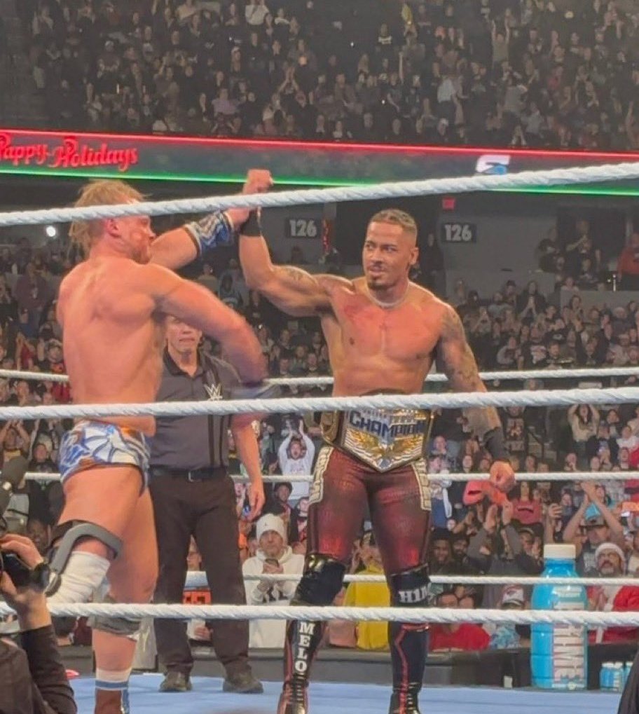 SPOILER for #SmackDown tapings for next week (December 26). 

Holy shit!!