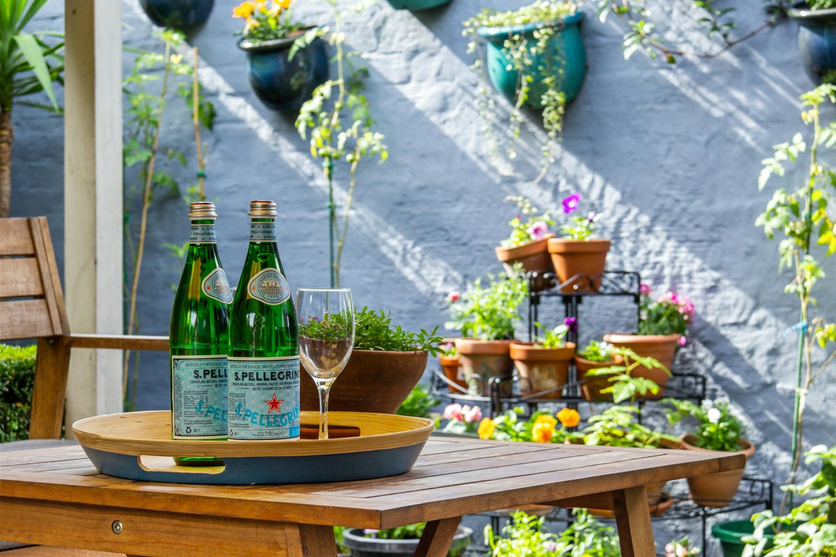 ouroutdooroasis's tweet image. 🌿 Tip: Use outdoor trays to group décor and keep tables looking neat and intentional.
ouroutdooroasis.com

#OutdoorTips #PatioStyle #DecorHacks #OutdoorOasis #HomeDecor #BackyardIdeas #OutdoorLiving #DesignSmart #TableStyling #OutdoorInspo