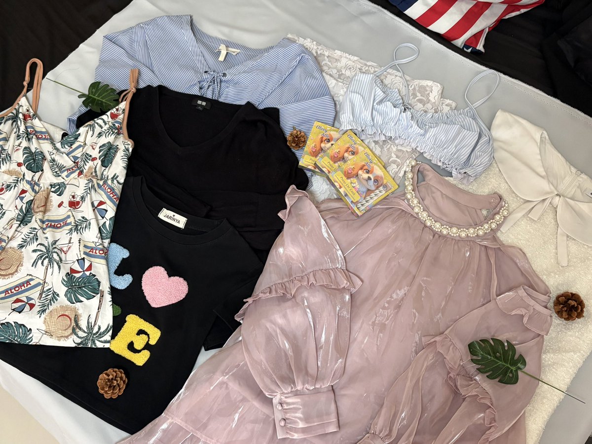 nattdarin's tweet image. 🥨 ส่งต่อเสื้อผ้ามือ1/2 👙✨

      มีเยอะกว่าในรูป😋

ค่าส่ง1-3 ตัว40/เหมาส่ง50 
📌รี+ปักลด 5-. 

#ส่งต่อstylist #ส่งต่อcintage #ส่งต่อเสื้อผ้ามือสอง #ส่งต่อ #ส่งต่อเครื่องสําอาง #ส่งต่อกระเป๋า #ส่งต่อรองเท้า #ส่งต่อเสื้อผ้า #ส่งต่อเสื้อผ้าy2k