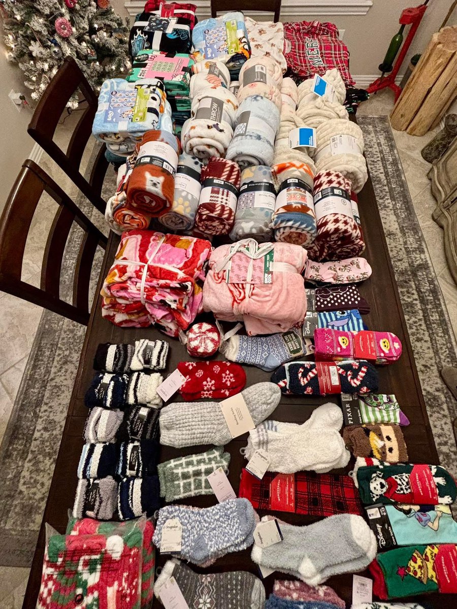 Felicity Acosta tweet media