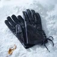 _tk1999's tweet image. クリスマス🎄前の最後の週末❗️
もう準備はできましたか？

これからの寒い時期におススメの手袋をご紹介🧤
付けたままでスマホ操作が可能なおしゃれグローブ

ギフトにいかがですか？
SHOPではギフトラッピング無料です。
ご来店お待ちしています😌

詳しくはコチラ↓
store.world.co.jp/s/brand/tk/blo…