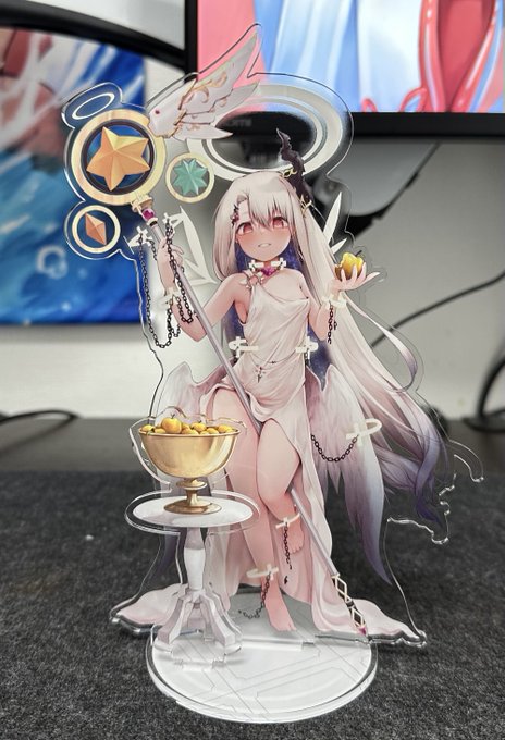 アクスタ!
神々しいイリヤちゃん!!
納得の仕上がりになってました✌︎('ω'✌︎ ) 