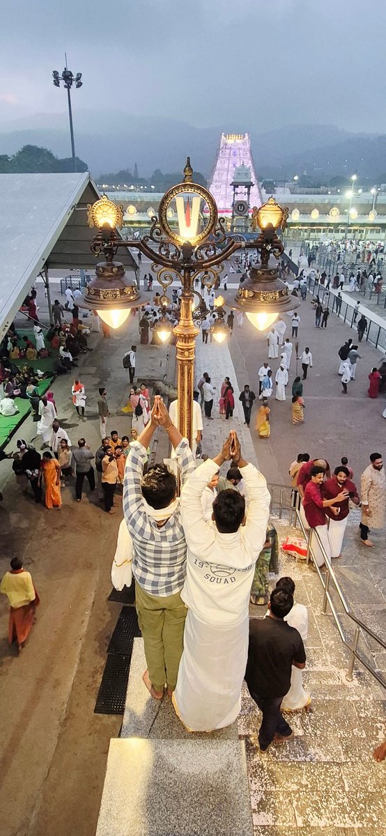 Ganesh90910588's tweet photo. Visiting Tirupati temple always fills my day with peace and positivity. ๐โจ #BLESSEDWEEKEND https://t.co/HffWYpjSTr