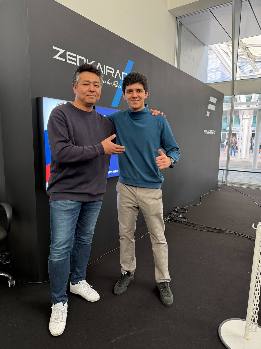 zenkairacing_jp's tweet photo. 福岡モビリティショーのブースに今年SF、SGTで大活躍でしたイゴール大村フラガ選手(@1gorFraga )が遊びにきてくれました！ https://t.co/3DtMyRCcCb