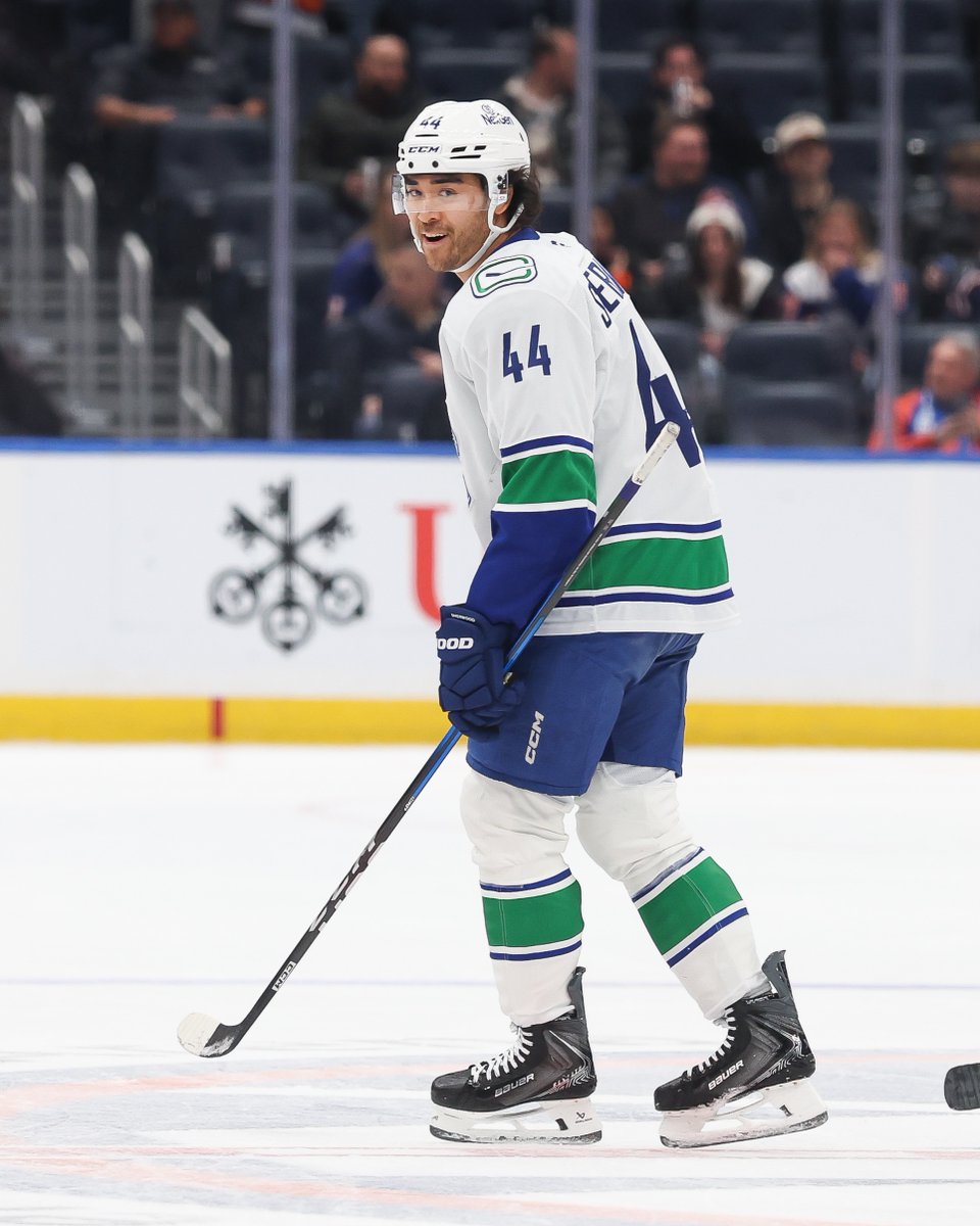 HATS OFF TO KIEFER SHERWOOD! 🧢🧢🧢 He became the second-fastest Canuck to  record three hat tricks tonight!!!