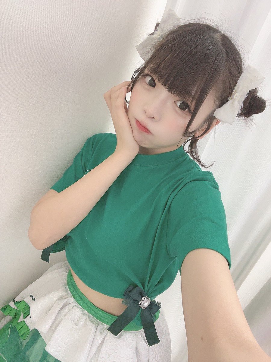 ひるちーぬ☀️ 今年最初で最後のXmas衣装ライブです◎ レアなえい