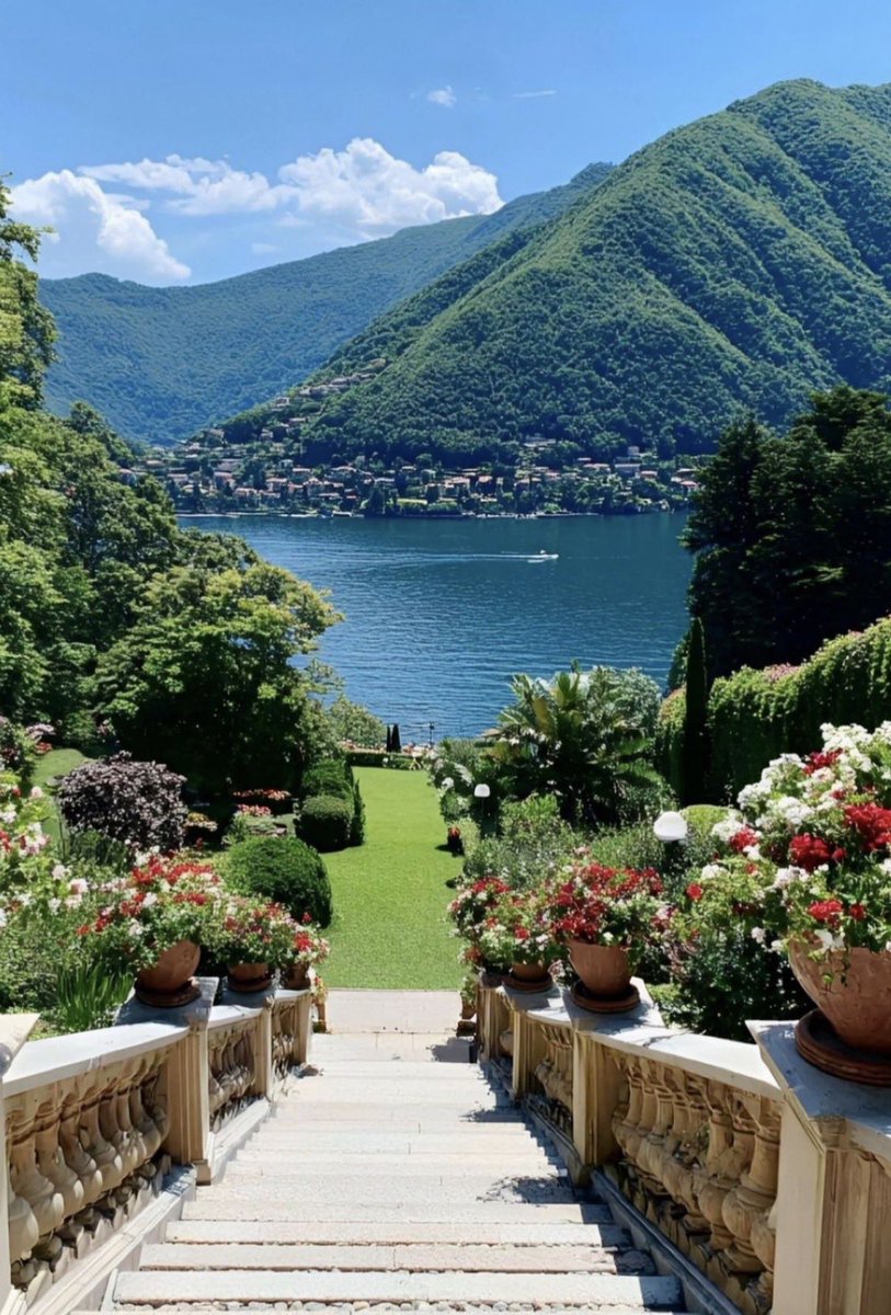 W0rld2026's tweet photo. Lake Como, Italy https://t.co/yycHEJv0pb