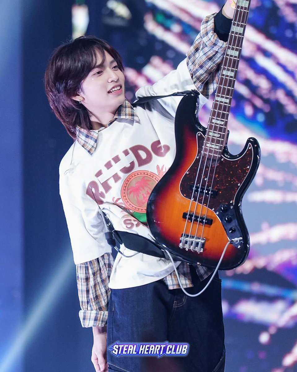 GLOBAL_MASHA's tweet image. [📢] MASHA GLOBAL OFFICIAL ANNOUNCEMENT 

Hello, dear SHARoCKs.

First and foremost, we want to express our heartfelt thanks to every one of you who has poured your energy and love into supporting our talented bassist, Masha, throughout his journey on Steal Heart Club.

As you…