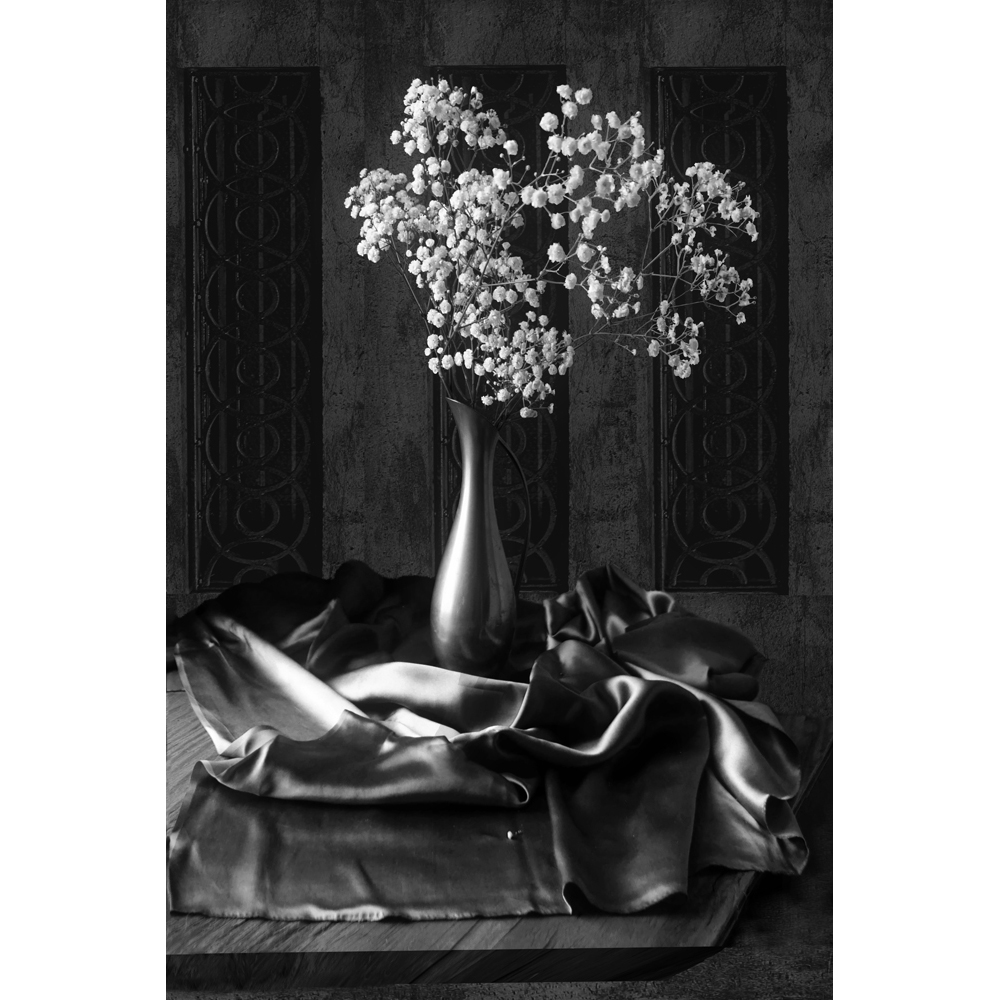 “True strength is delicate.”—Louise Nevelson. B&amp;W Photography.