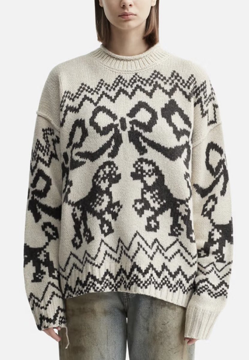 김고은 니트 너무 예쁘다🥹
아크네스튜디오 25SS 라는데 째려뜨고싶네요