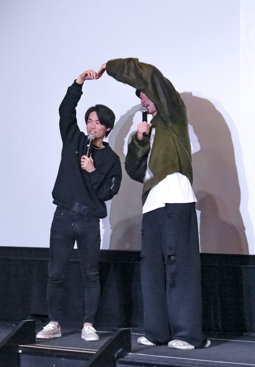 skyfishgir1's tweet photo. お台場トークショー撮可タイムの山岡くんと颯一郎くん詰め
20251219 https://t.co/XCtlj5TgV6