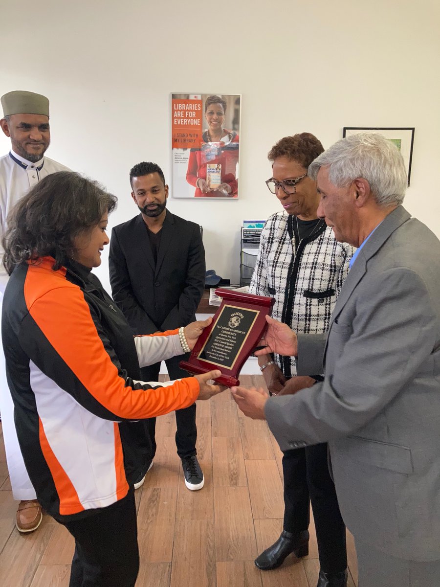 NYCSpeakerAdams's tweet image. I was touched to receive this plaque of recognition today from Caribbean-American community leaders in Queens, most of whom I've known and worked with for a long time.
 
From the moment I was elected to represent #TheGreat28, my goal was always to unify our diverse district,…