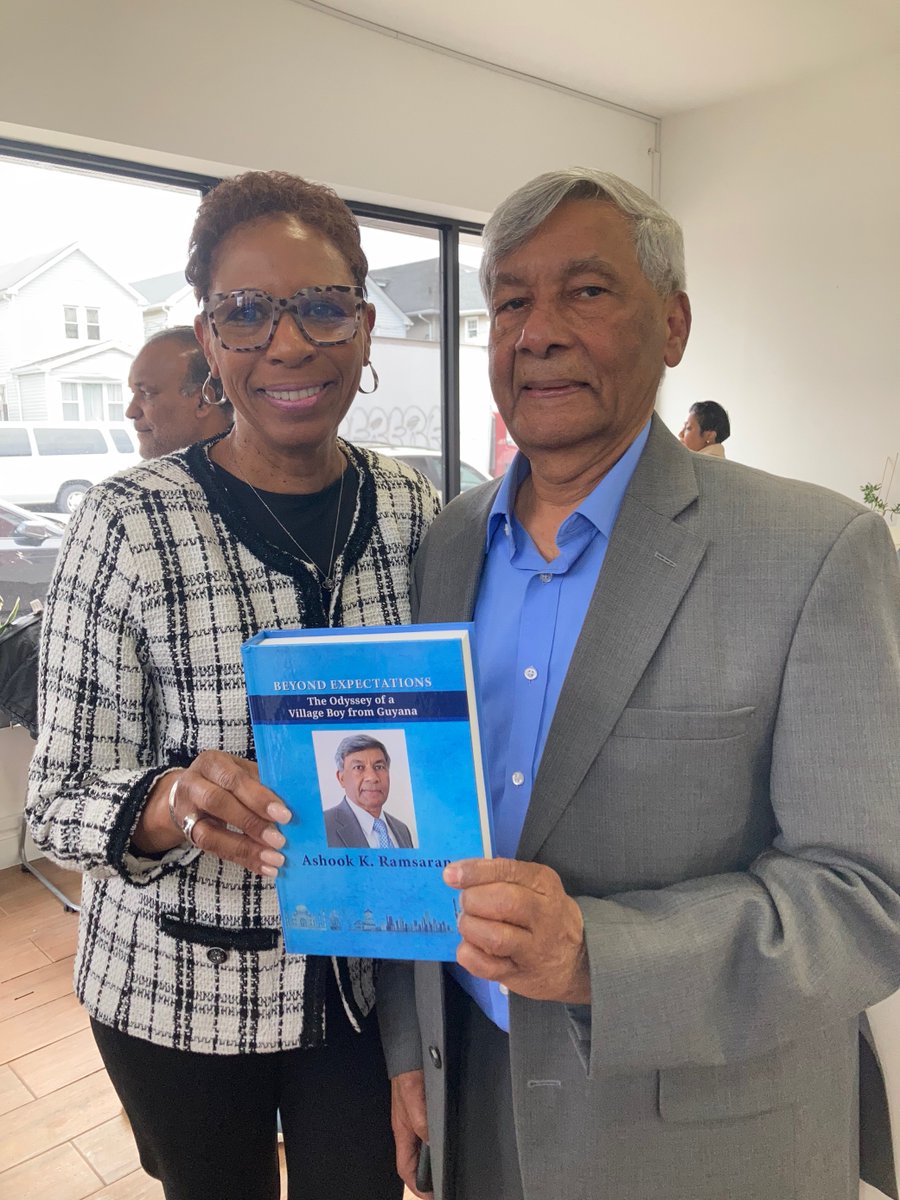 NYCSpeakerAdams's tweet image. I was touched to receive this plaque of recognition today from Caribbean-American community leaders in Queens, most of whom I've known and worked with for a long time.
 
From the moment I was elected to represent #TheGreat28, my goal was always to unify our diverse district,…