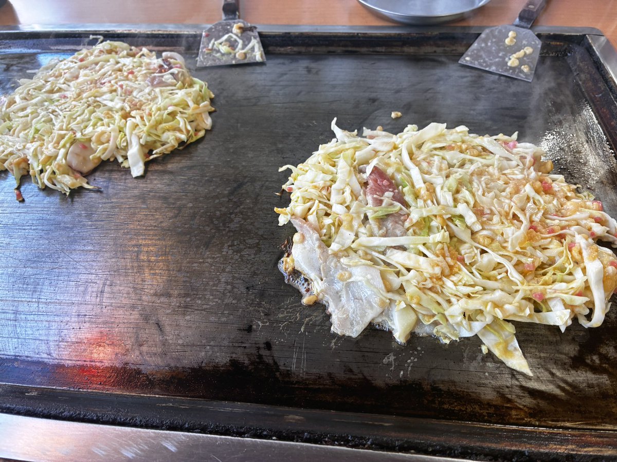 お昼はお好み焼きでーーー