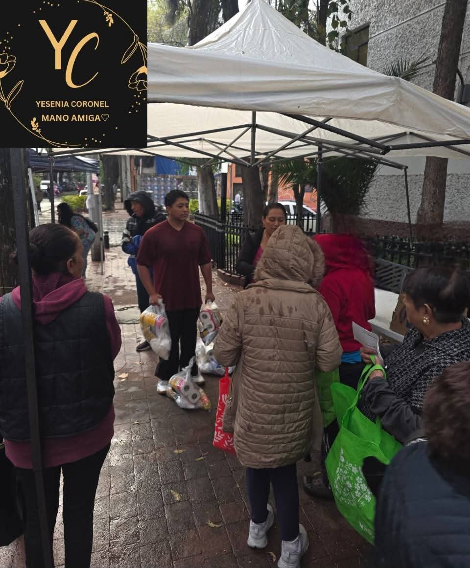 YESENIAESMERAL6's tweet photo. CERRANDO EL AÑO CON LA QUINTA Y SEXTO ENTREGA DE APOYO ALIMENTARIO MENSUAL 2025, EN LA COLONIA SAN MIGUEL CHAPULTEPEC, ALCALDIA MIGUEL HIDALGO.🥰😍❤️💫 https://t.co/MqPZfGzs1c