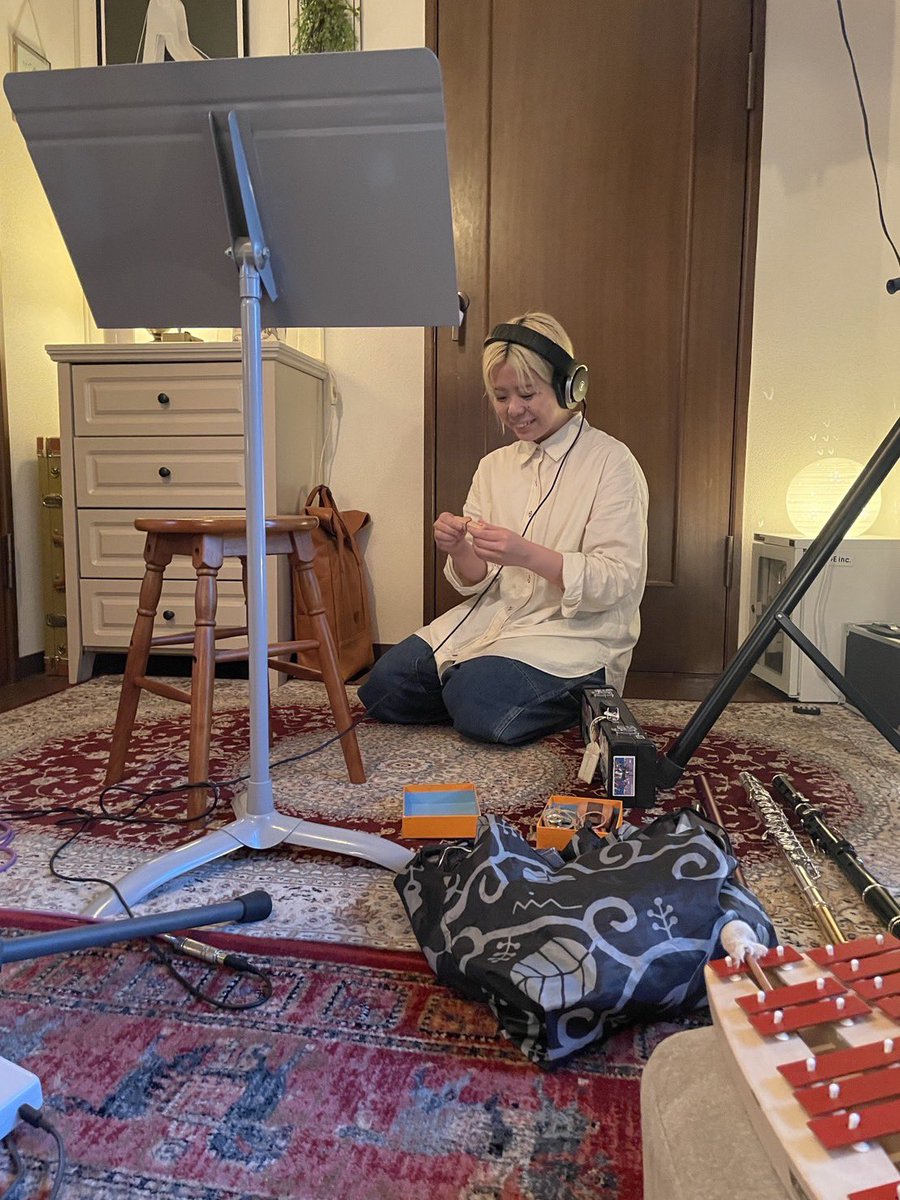 Fáilte
矢島絵里子&amp;岡皆実
1stアルバムレコーディング三日目！

ゲストおひとりめは
フィドル・マンドリンの山田拓斗さん！
たくさんの鮮やかな色を
添えてくださいました…！
思い描いていた世界が目の前に広がり、
私たちはうるうるしっぱなし。
とても嬉しいです！
ありがとうございます！