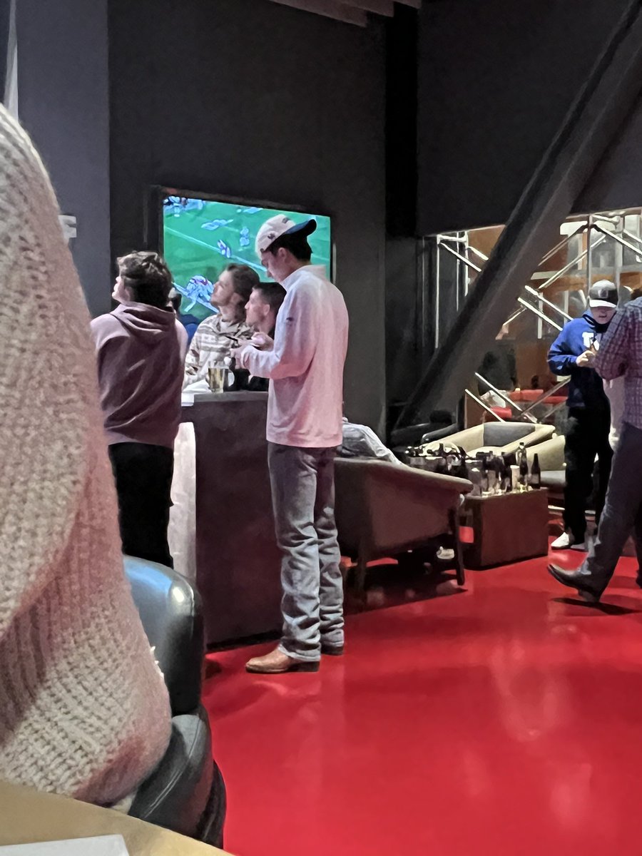 SladeLieutenant's tweet image. Glad to see @richbick61 having fun in ATL. Love the upside down Kentucky hat 🤙🏻