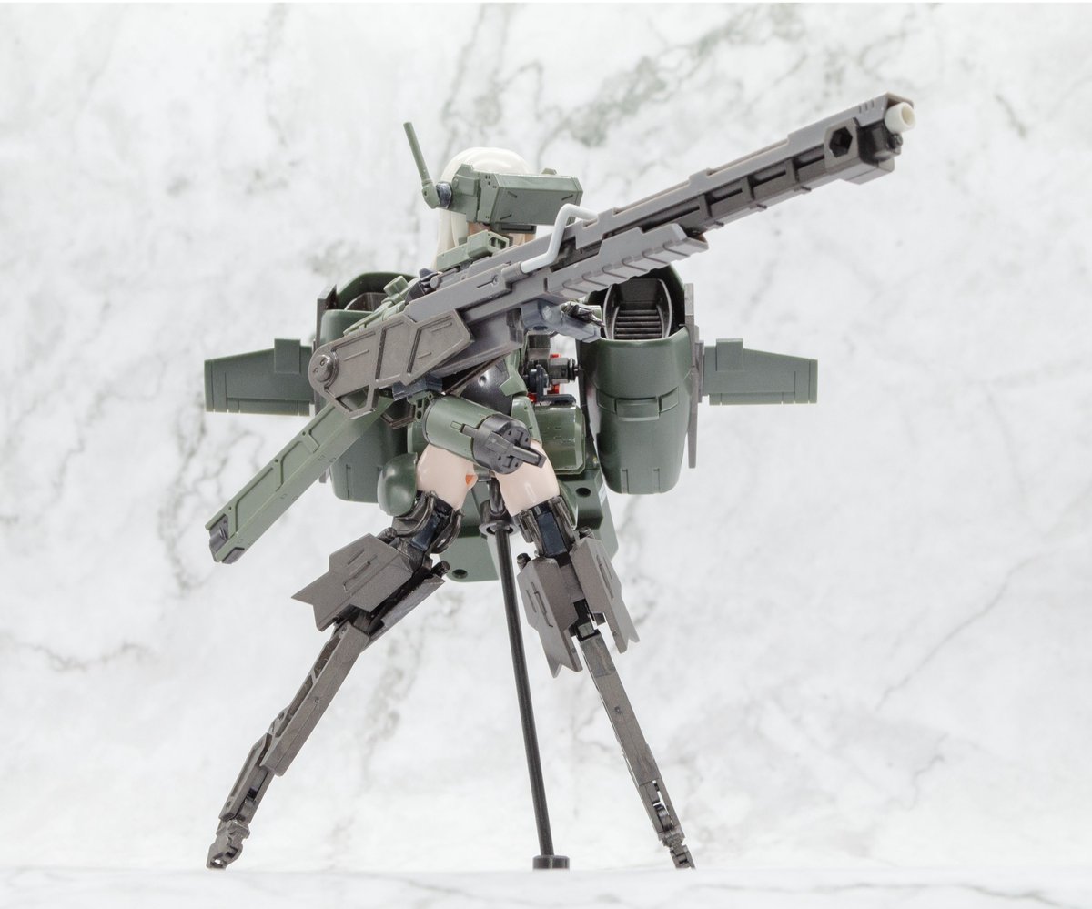 気がつけば9周年！おめでとうございます🎉
ヘキサギアとのミキシングもいいぞ！
 #メガミデバイス9周年