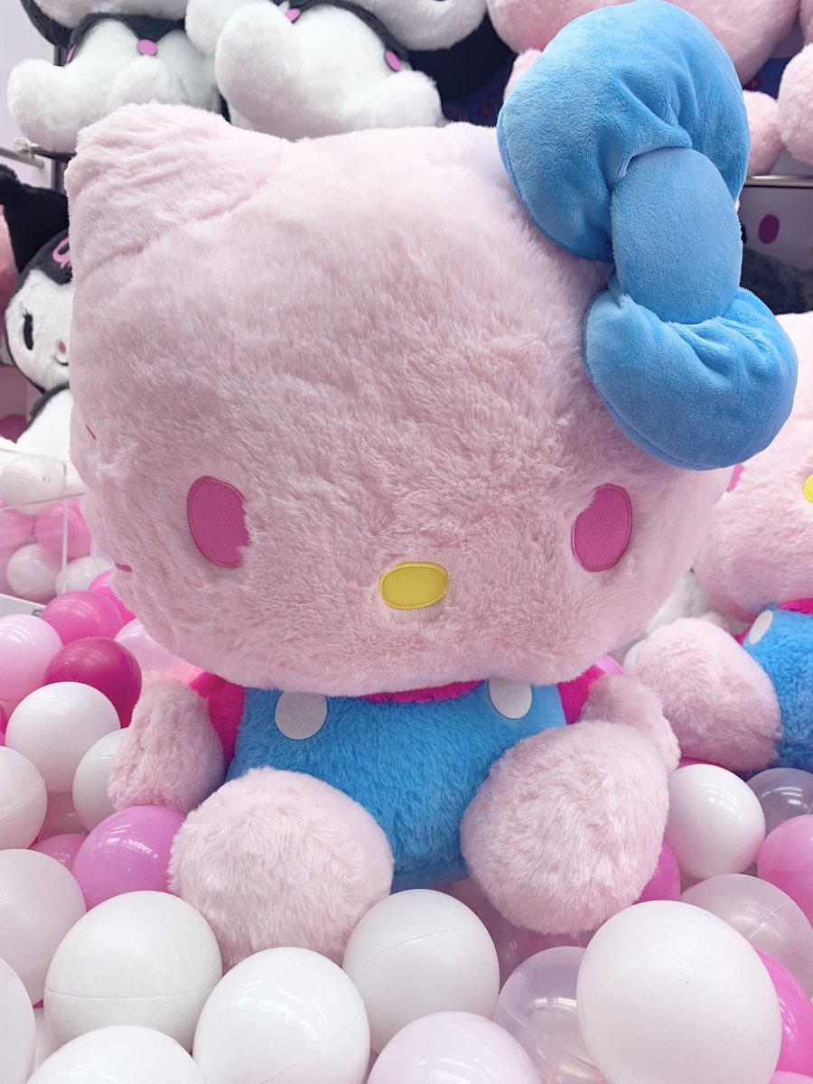 🩷景品情報🩵 ハローキティ ぴんくとみずいろドールGJ 入荷しました