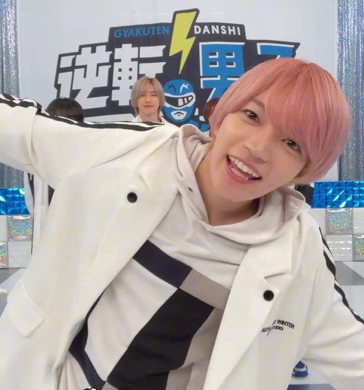 ・*.punchan‪‪‪.*¨̮・様 魔女の棲む森 ～ 雪の日の花畑 ～ お姉さんっぽいかな？☺️