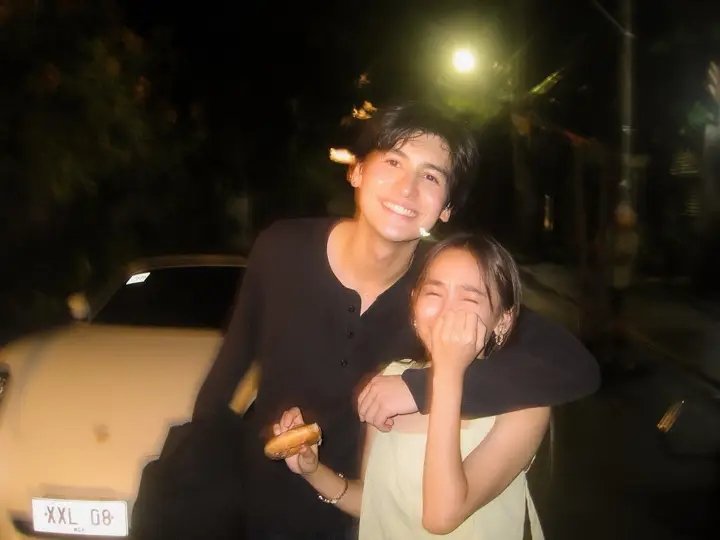 mika_aa02's tweet photo. kilig to the bone hahah
#ashdres https://t.co/rX9HBjAaSJ