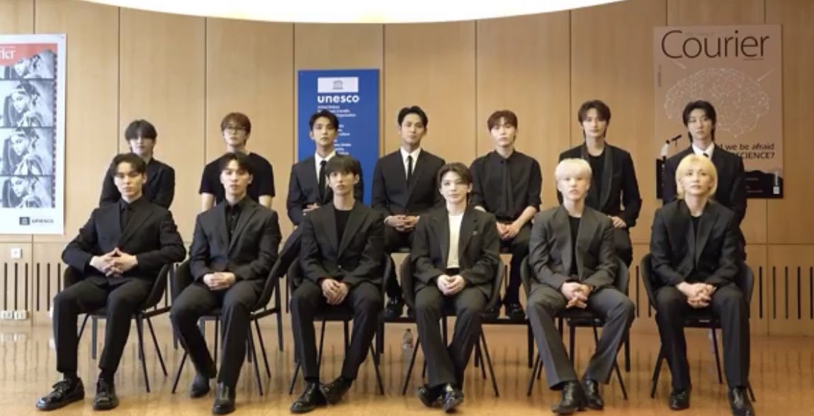 lovrehani's tweet image. PLS BRING MY FAMILY BACK TOGETHER 😭😭