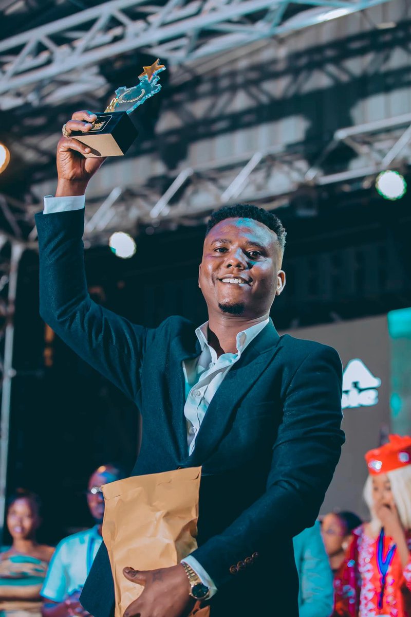 🔥🔥 DJ Zenobino sacré Best Influencer 2025 ! 🔥🔥

🏆 Dans la compétition #Irebe_Best_Influencer_Award2025 (2e Édition), #DJ_Zenobino s’impose en 1ère place et repart avec le trophée + 10 MILLIONS 💰✨

Un parcours exceptionnel, une influence incontestable, une victoire méritée