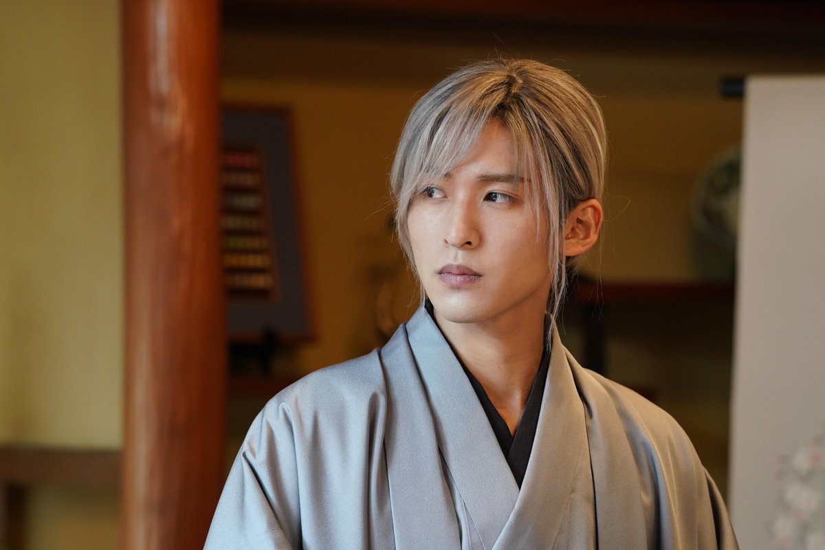 2416ix's tweet photo. q. which role that you have played that is closest to yourself?
🖤: kudo kiyoka from my happy marriage. but he's too cool lol. (...) among of all my characters, i can portray kudo kiyoka the most naturally.

(vogue jp 25.09) https://t.co/3nIpDlY4cJ