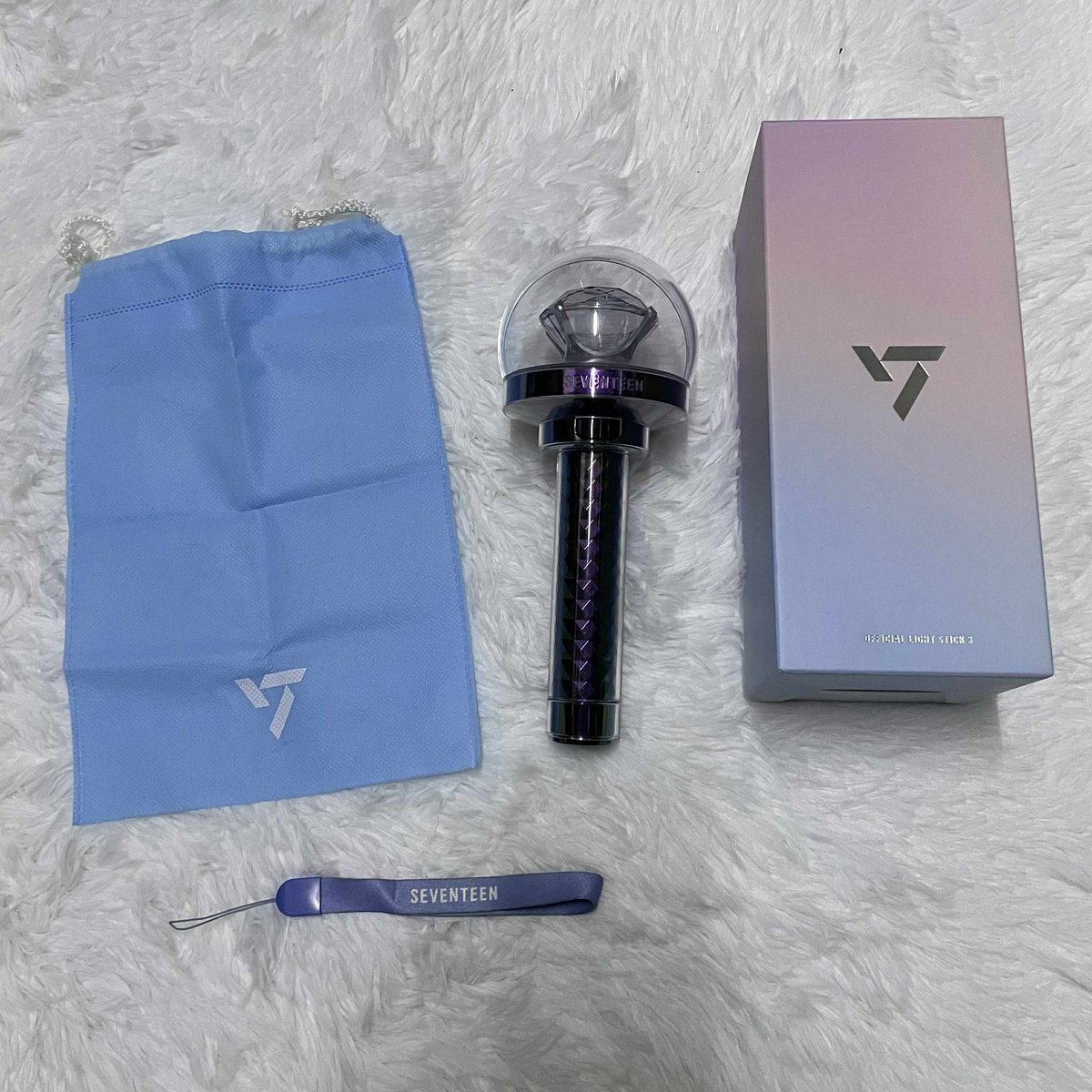 eonuri6yu's tweet photo. WTS LFB PH | QUITTING SALE

SELLING SEVENTEEN MERCH IN SET‼️

ALL INCLUSION:
- CBV3 only used once (17rh bul)
- seventeenth heaven carver wonwoo
-this man album
-seungkwan caratzone pc
-gyu tadashi (and many more)

PM FOR PRICE

📍Metro Manila
J&amp;T, SDD https://t.co/F5spkBWEA7