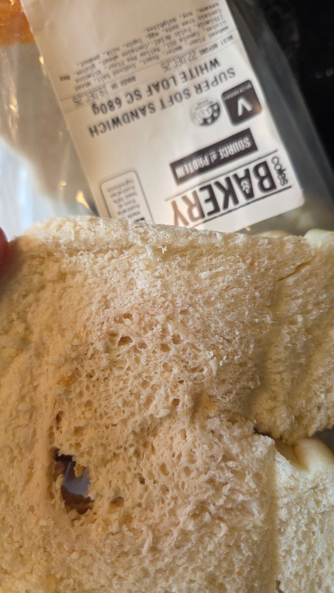 Saz_26's tweet photo. @Coles  what's wrong with this bread?  Just bought. https://t.co/SazGpCshZJ