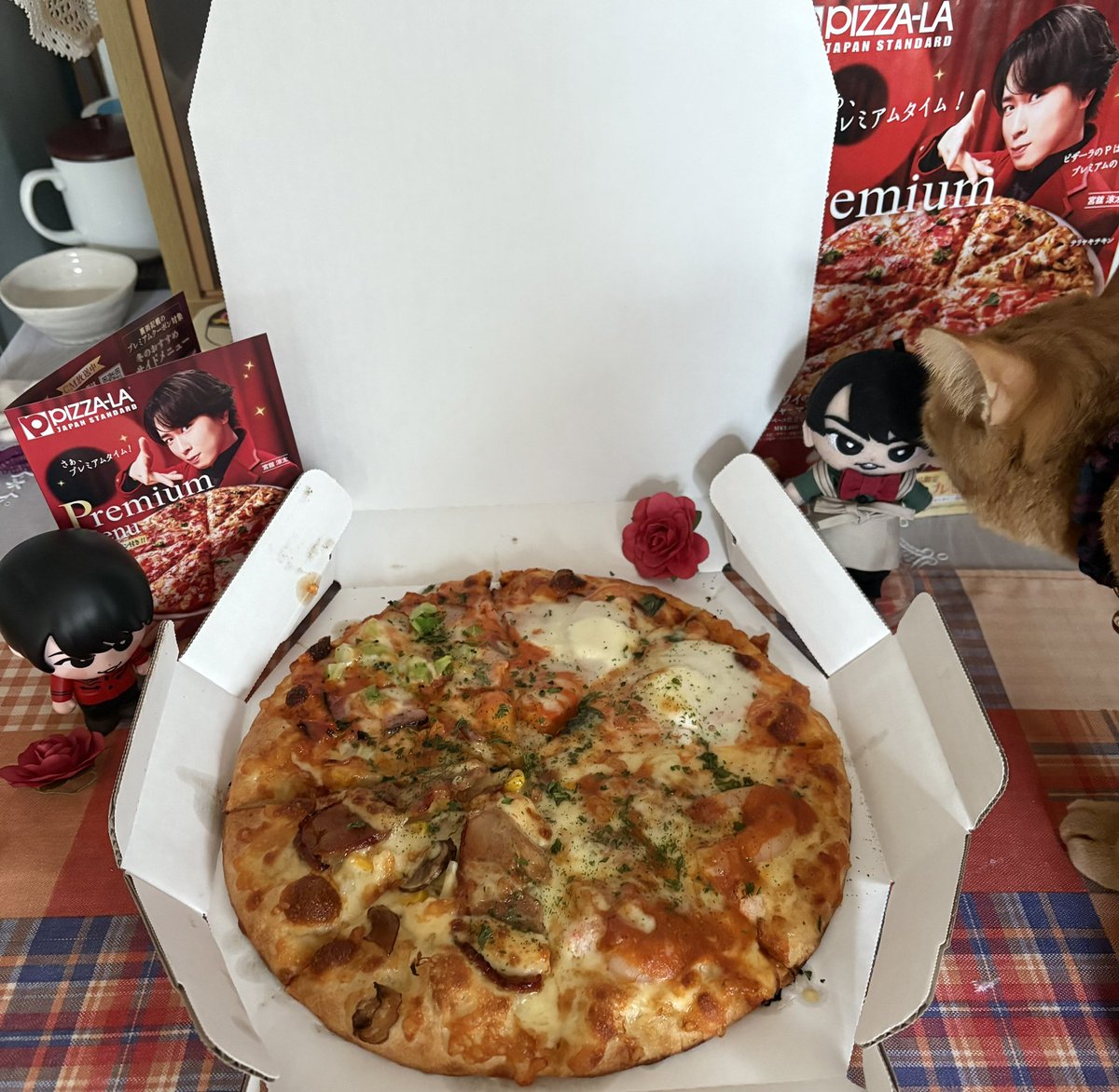 冬のプレミアムクォーター頼みました🍕 無事にチラシもクーポンカード