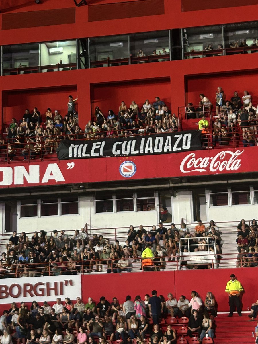 Flor Dominguez (@florlafotografa) on Twitter photo 