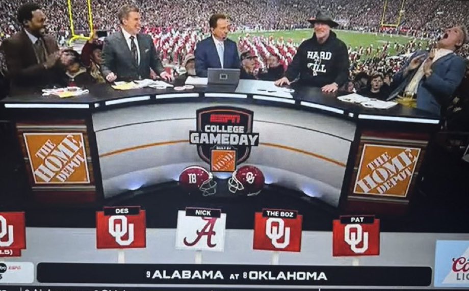 TheRealCruzOx's tweet image. Saban knows ball.