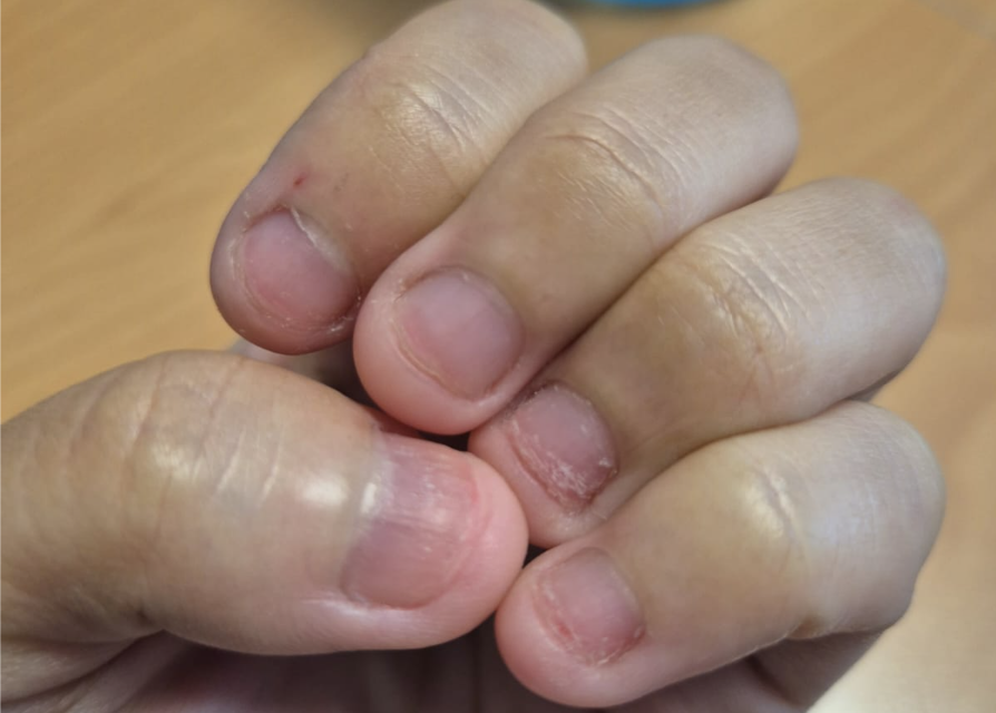 four tres two tweet media