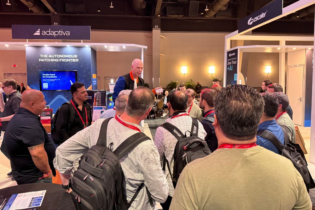 Engagify tweet media