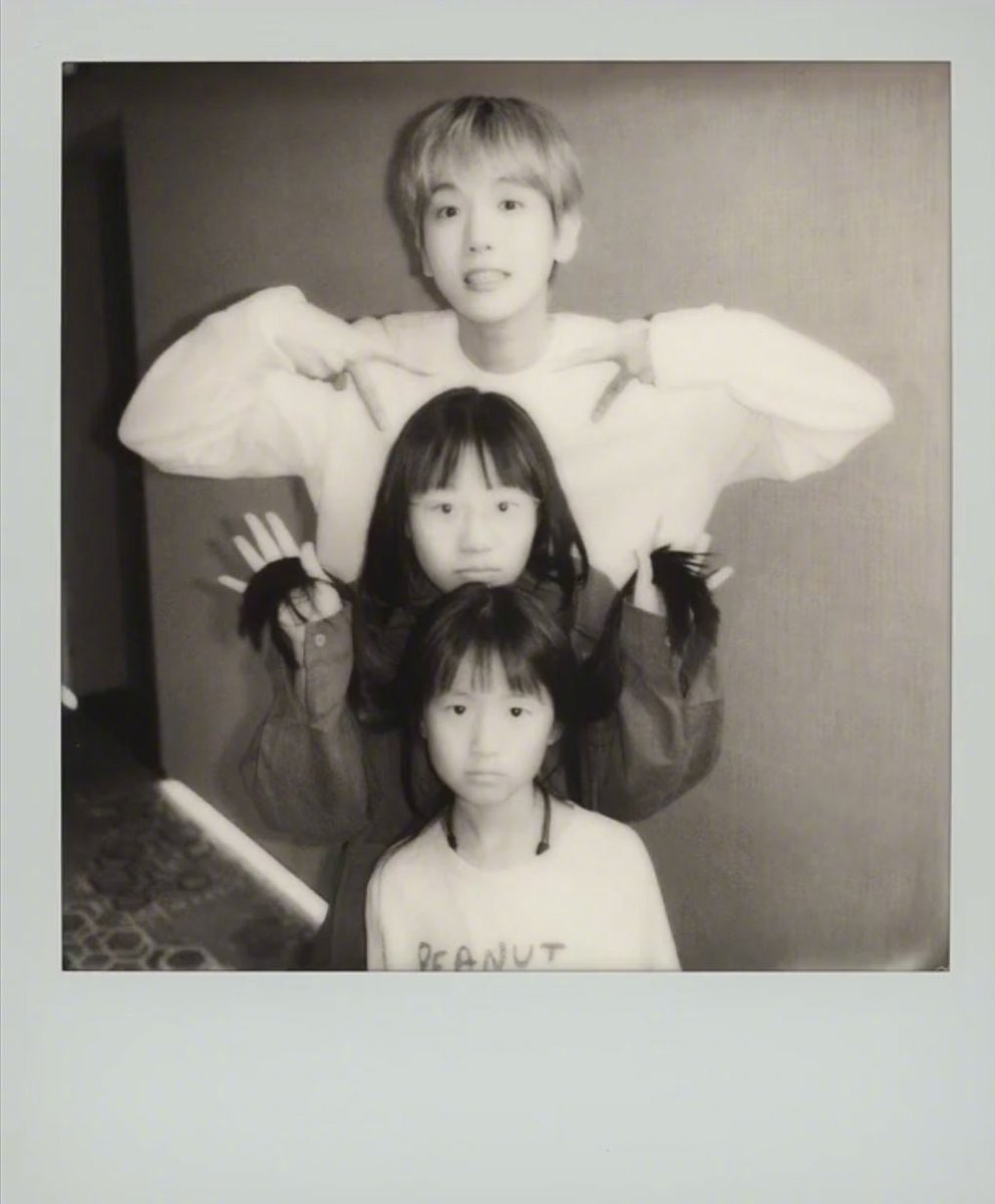 X에 공유된 백현 촬영 이미지