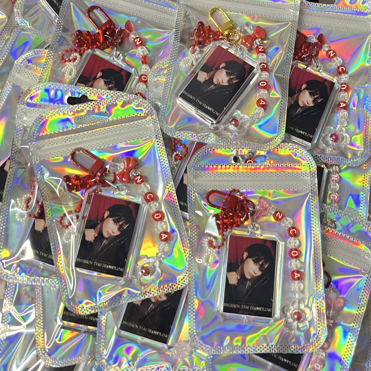 mystudioTH's tweet photo. 🌟รับผลิตของแจก
งานมีต giveaway ถามได้น้า

💝ราคา 49 บาท💝
- เลือกลูกปัดได้
- มีกรอบให้เลือก 6 แบบ
- มีเรทราคาส่ง

#รับทำgiveaway
#รับทําของแจกหน้าคอน 
#รับทำของแจก
#รับผลิตgiveaway 
#KhemjiraConcert 
#SEVENTEEN_NEW_IN_BANGKOK
#PULSE_ON_IN_BANGKOK #PROXIE_The3rdConcert https://t.co/dLdEtumOX0