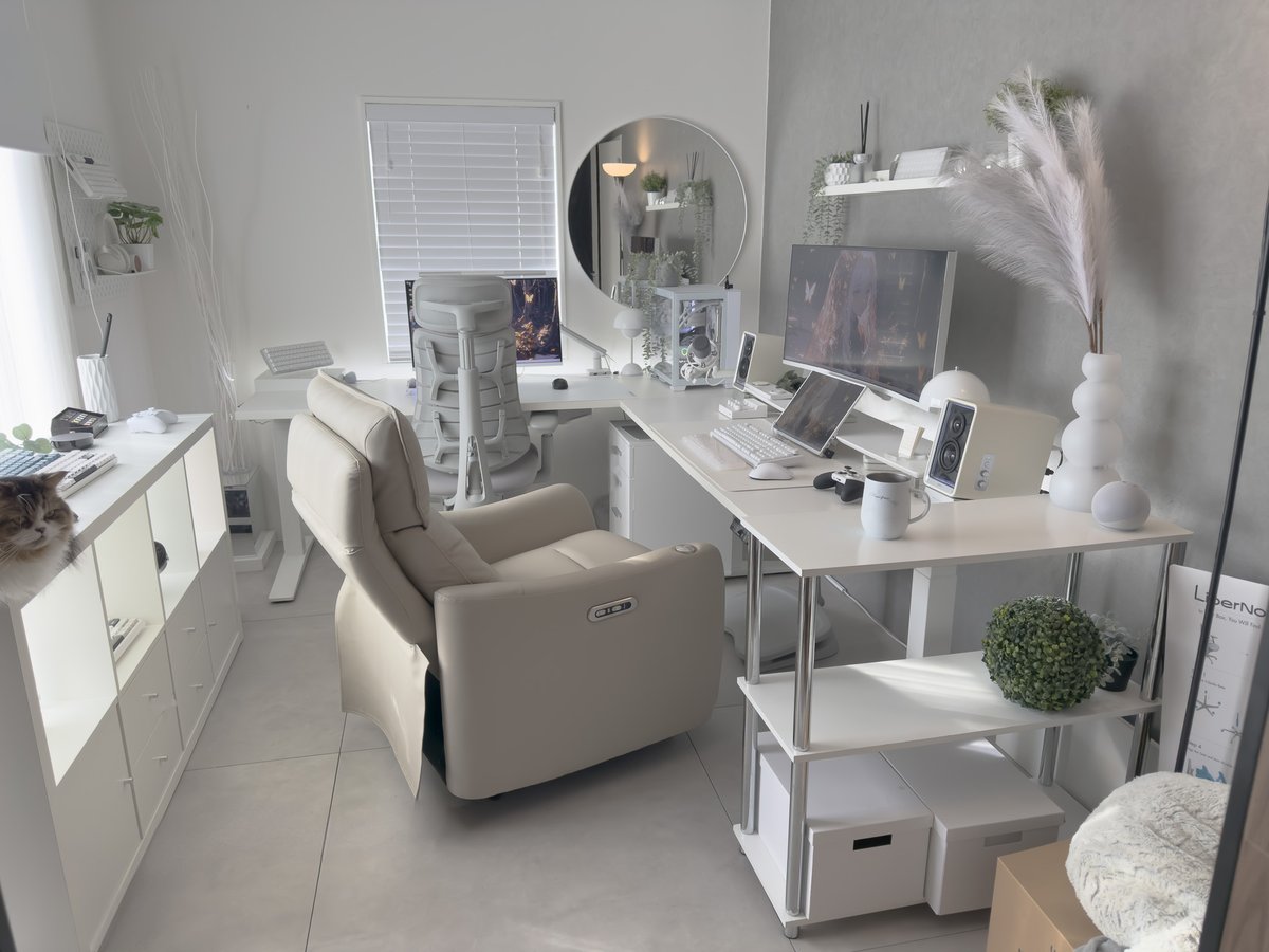 y1010ss's tweet image. 癒しのゲーム＆作業空間🐣☀️

#desksetup