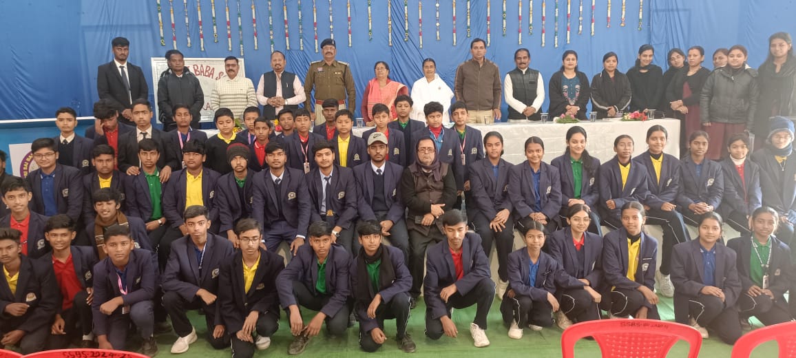 CCgpvs's tweet image. youth mobilization on drug abuse /cyber crime/traffic rules .. Program held with support of Nawa bihan team Suguja and dept of 🚨 police... 
@surgujapolice
@CGgovt
@narcoticsbureau 
@CGPolicemitra1