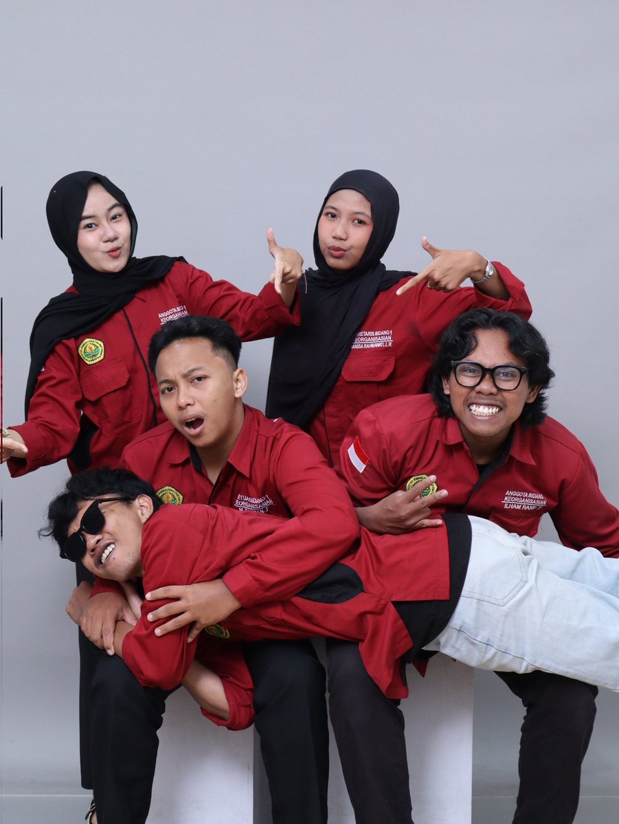 halloacep's tweet photo. terakhir..... https://t.co/wrl1yA0Hia
